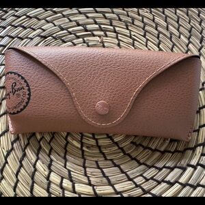 NWOT Ray-Ban Brown Glasses Case